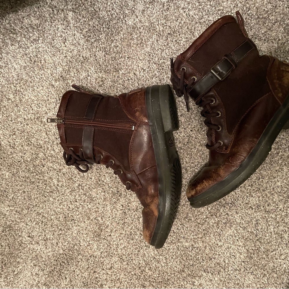 Ugg Brown Leather shearling Boots